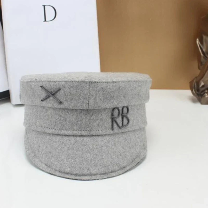Brand Designer New Winter Embroidery Letter Baker Boy Straw Caps Purple Newsboy Caps Thick Warm Flat Cap Chapeau Homme