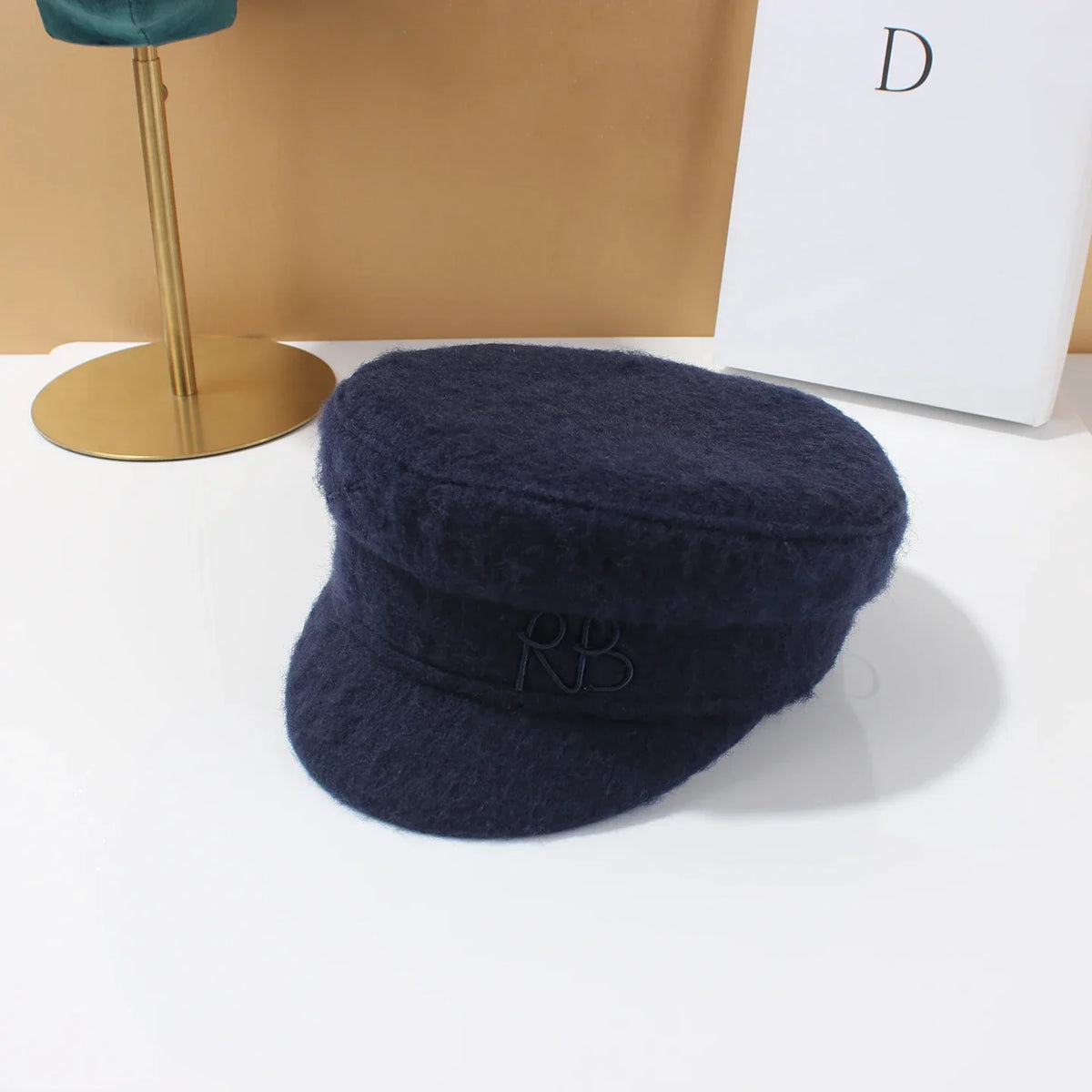 Brand Designer New Winter Embroidery Letter Baker Boy Straw Caps Purple Newsboy Caps Thick Warm Flat Cap Chapeau Homme